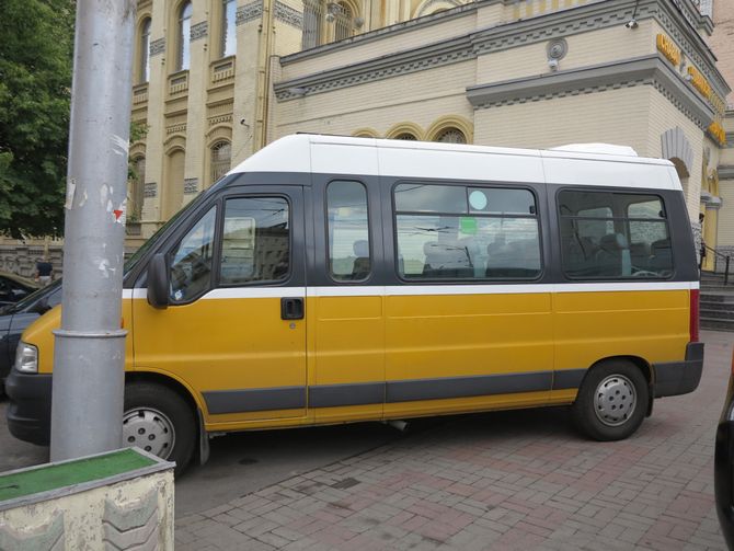 Швейцарская маршрутка на дорогах Украины